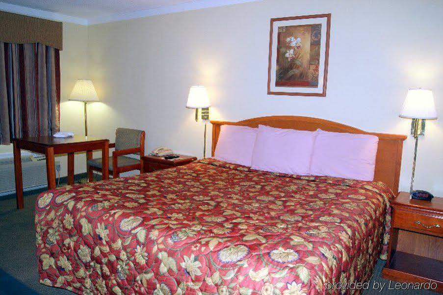 Red Carpet Inn - Натчес Екстериор снимка